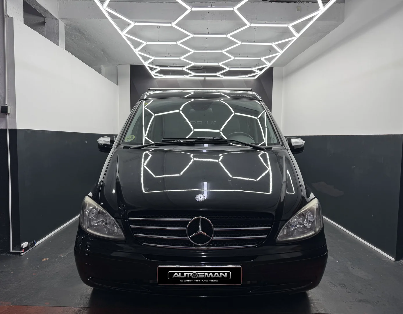 MERCEDES-BENZ Viano 2.2 CDI 4matic Fun Larga 2009 Diésel Negro - Vista lateral